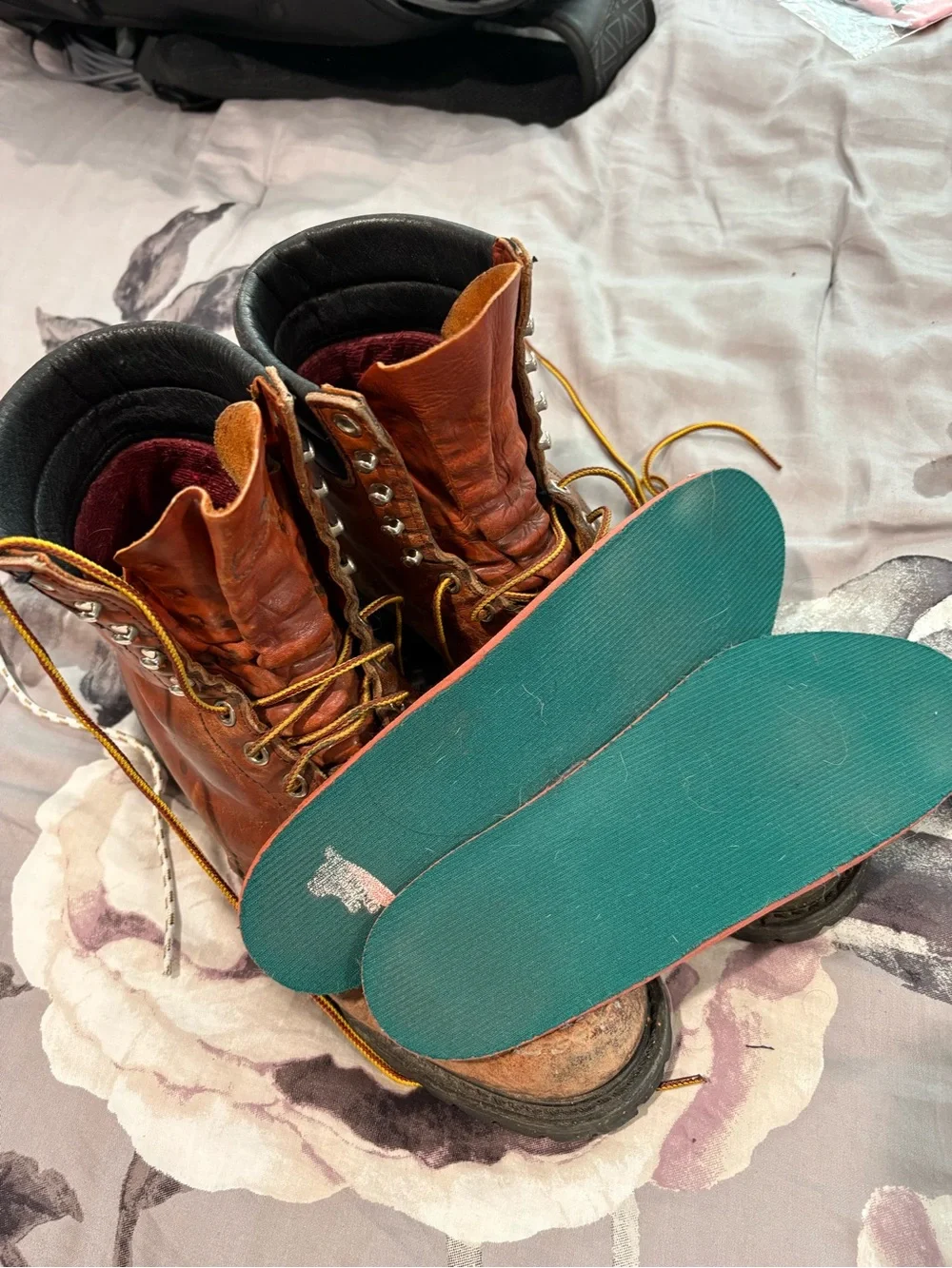 Red Wing Lightly Insulated Work Boots. 9 D Mens